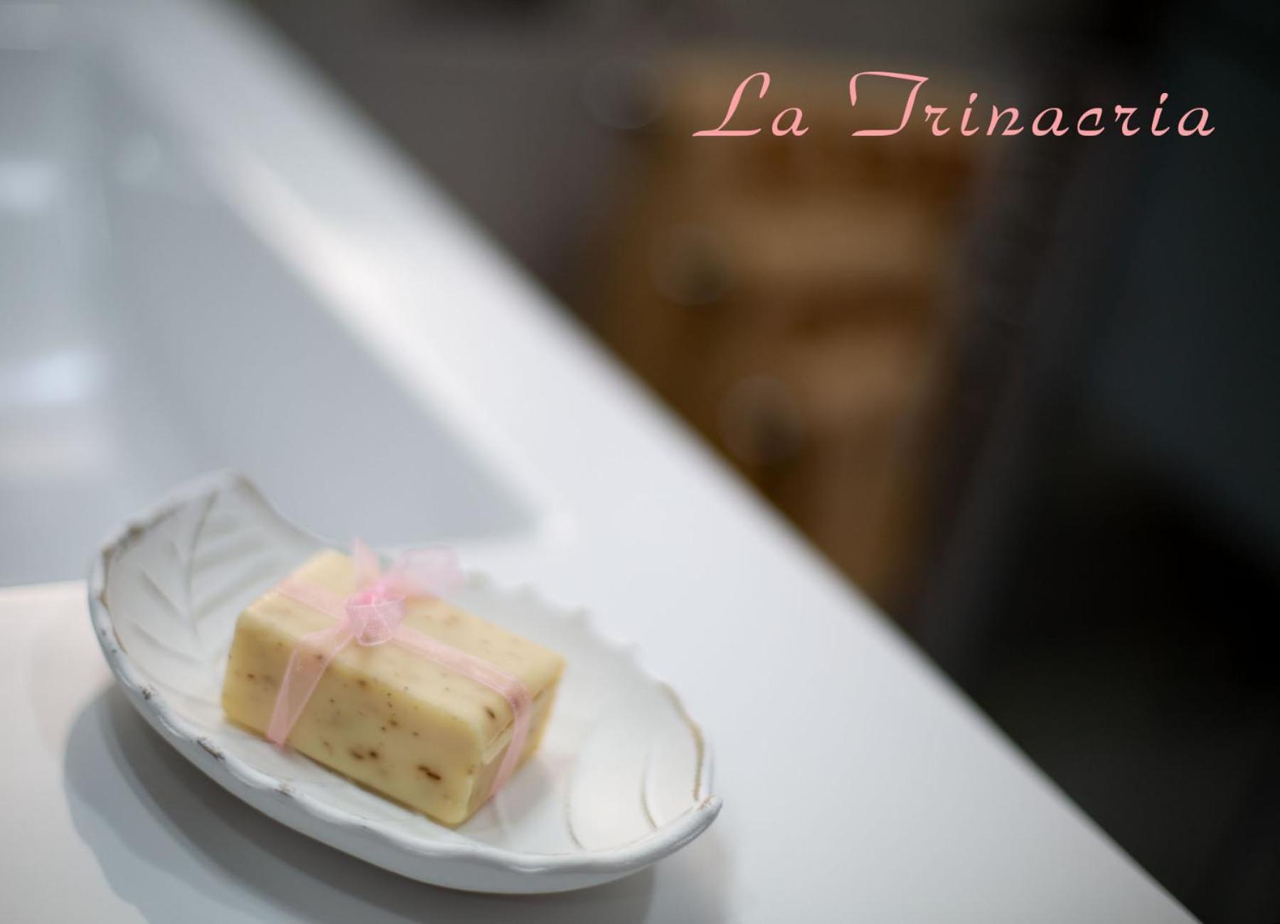 La Trinacria Bed and Breakfast Terrasini Buitenkant foto